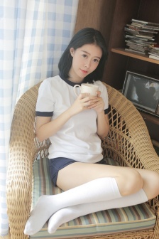 国产乱真实伦精彩对白在线