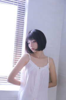 胯下硕大征服冰山女神动漫